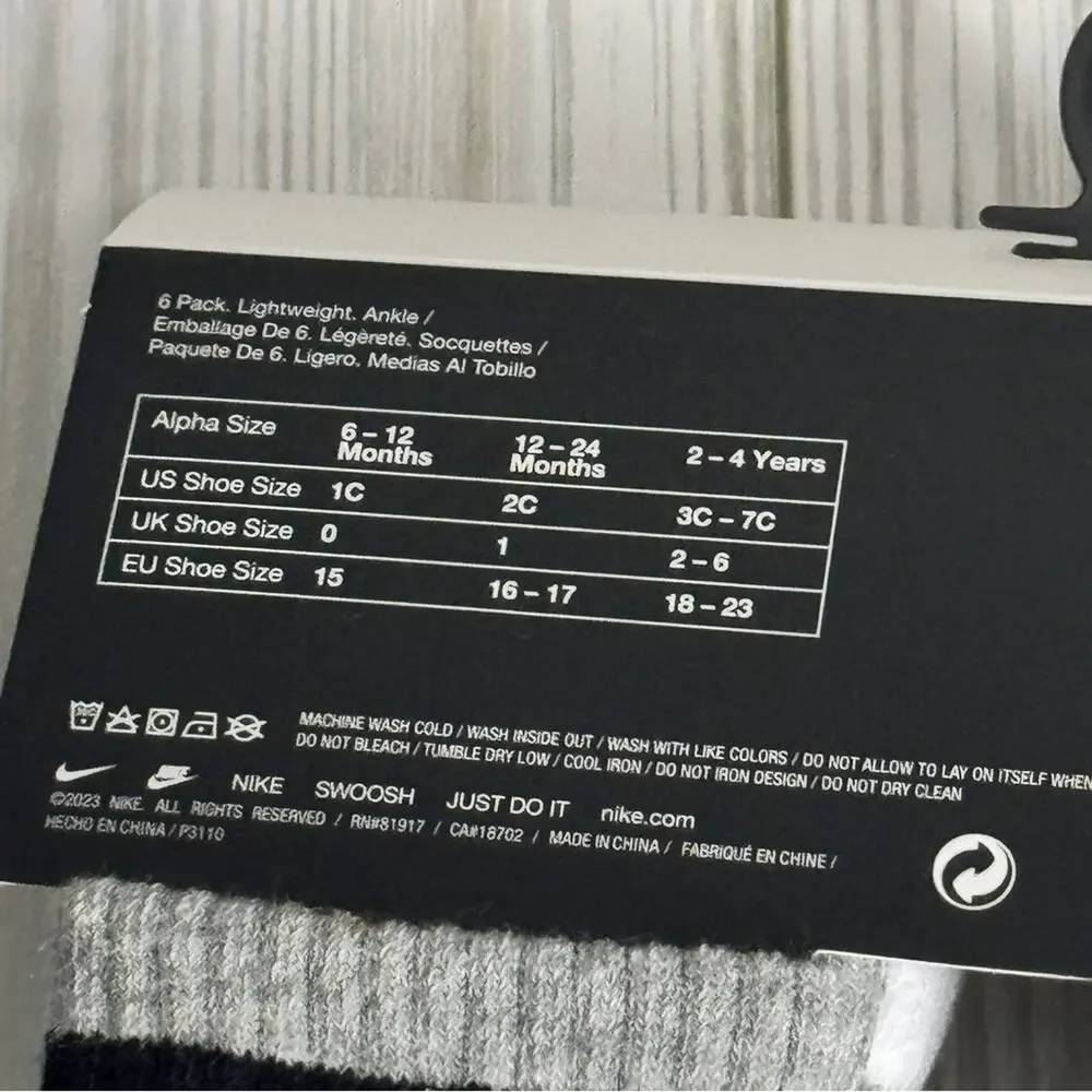 Nike Newborn Baby Variety Pack Non Slip Athletic Socks  Black and White  6-12M